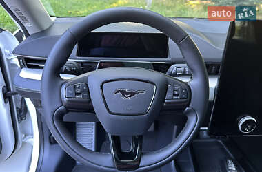 Позашляховик / Кросовер Ford Mustang Mach-E 2023 в 