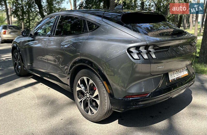 Внедорожник / Кроссовер Ford Mustang Mach-E 2021 в Киеве