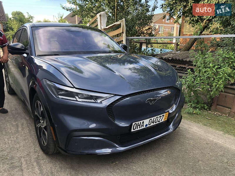 Внедорожник / Кроссовер Ford Mustang Mach-E 2021 в 