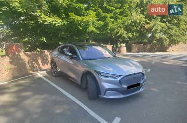 Внедорожник / Кроссовер Ford Mustang Mach-E 2022 в 