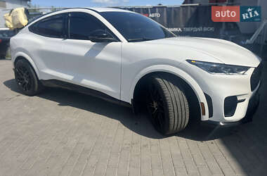 Внедорожник / Кроссовер Ford Mustang Mach-E 2021 в 