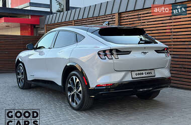 Позашляховик / Кросовер Ford Mustang Mach-E 2023 в 