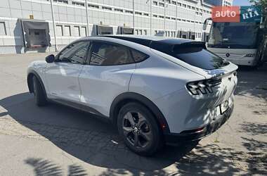 Позашляховик / Кросовер Ford Mustang Mach-E 2022 в 