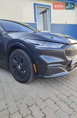 Внедорожник / Кроссовер Ford Mustang Mach-E 2022 в 