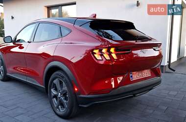 Позашляховик / Кросовер Ford Mustang Mach-E 2021 в 