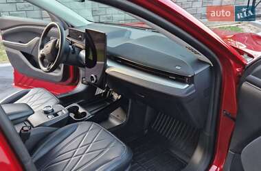 Позашляховик / Кросовер Ford Mustang Mach-E 2021 в 