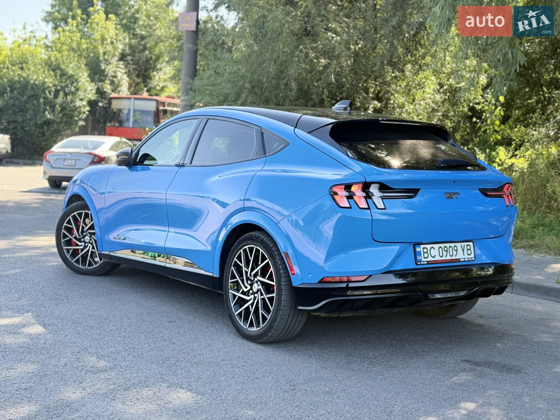 2022 Ford Mustang Mach-E - мініатюра 13