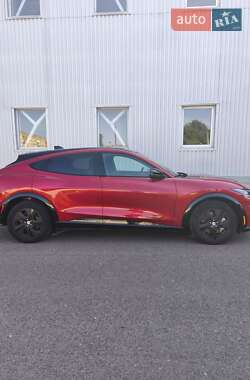 Внедорожник / Кроссовер Ford Mustang Mach-E 2022 в 