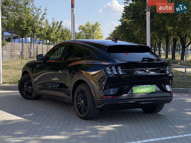 Позашляховик / Кросовер Ford Mustang Mach-E 2022 в Дніпрі