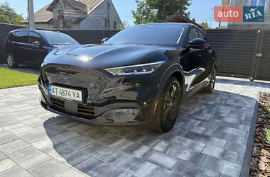 Позашляховик / Кросовер Ford Mustang Mach-E 2022 в 