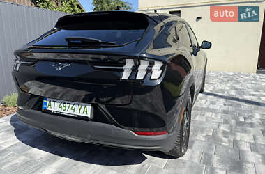 Позашляховик / Кросовер Ford Mustang Mach-E 2022 в 