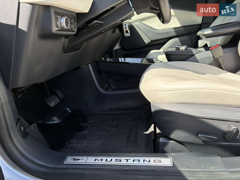 Позашляховик / Кросовер Ford Mustang Mach-E 2021 в Івано-Франківську