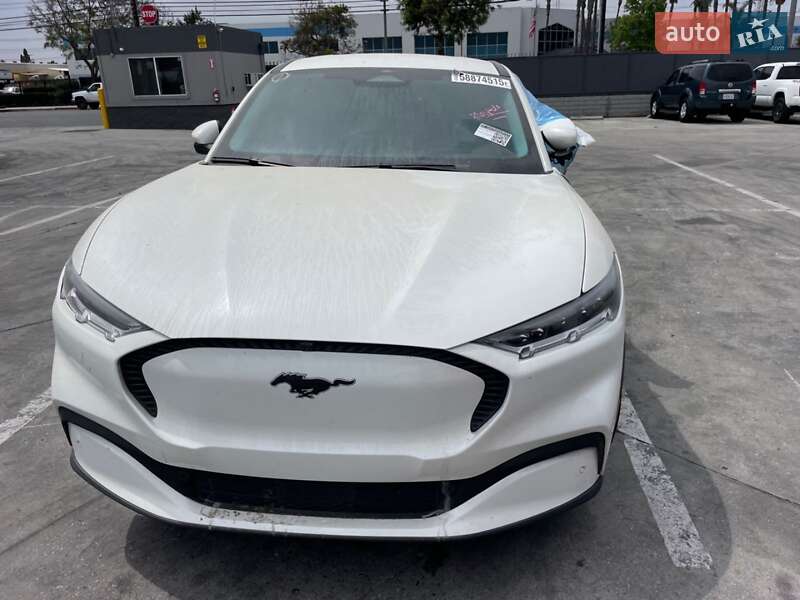 Позашляховик / Кросовер Ford Mustang Mach-E 2022 в 