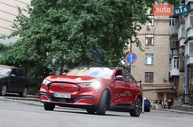 Внедорожник / Кроссовер Ford Mustang Mach-E 2021 в 