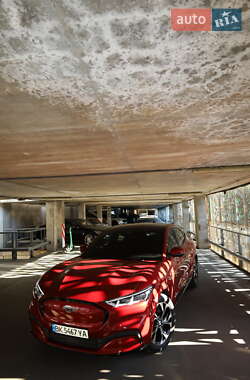 Внедорожник / Кроссовер Ford Mustang Mach-E 2021 в 