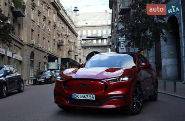 Внедорожник / Кроссовер Ford Mustang Mach-E 2021 в 