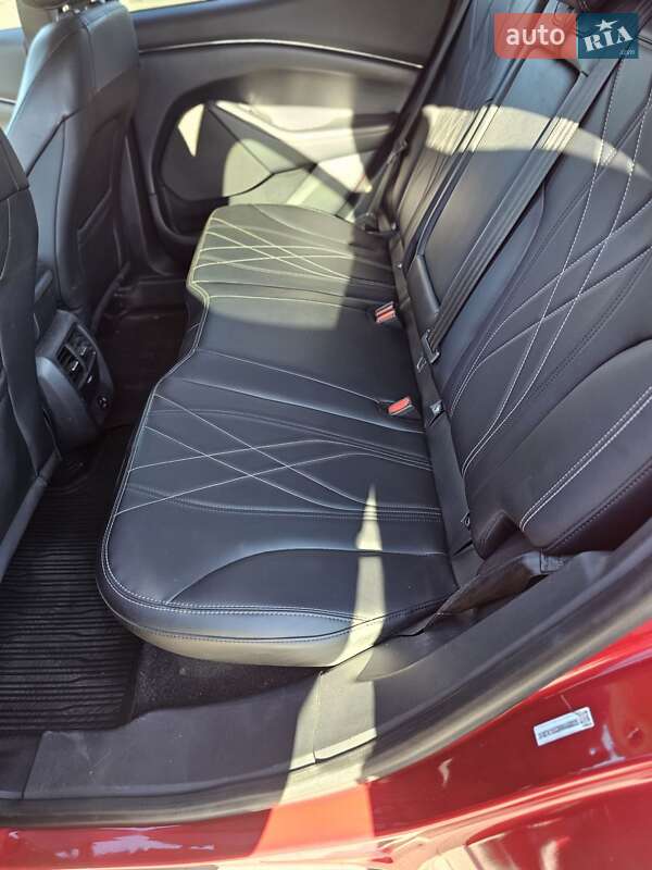 Позашляховик / Кросовер Ford Mustang Mach-E 2021 в Києві фото 24 Позашляховик / Кросовер Ford Mustang Mach-E 2021 в Києві