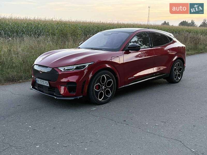 Позашляховик / Кросовер Ford Mustang Mach-E 2022 в 