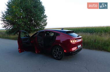 Позашляховик / Кросовер Ford Mustang Mach-E 2022 в 