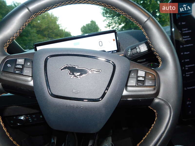 Внедорожник / Кроссовер Ford Mustang Mach-E 2022 в Хмельницком
