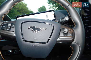 Позашляховик / Кросовер Ford Mustang Mach-E 2022 в 