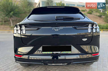 Позашляховик / Кросовер Ford Mustang Mach-E 2022 в 
