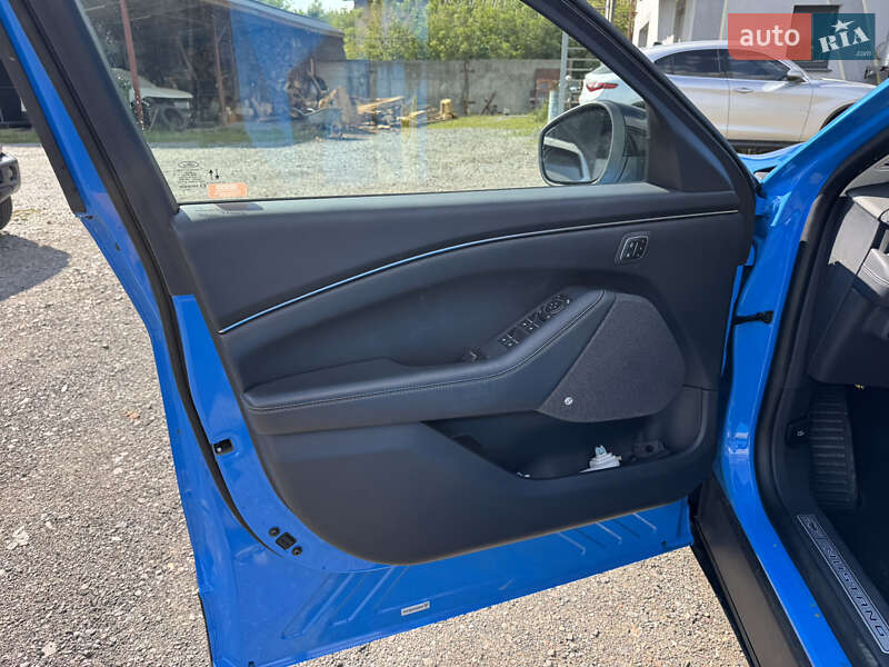 Внедорожник / Кроссовер Ford Mustang Mach-E 2023 в Ровно