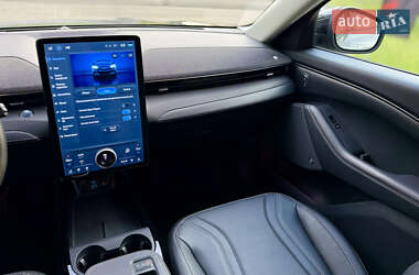 Позашляховик / Кросовер Ford Mustang Mach-E 2023 в 
