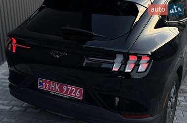 Внедорожник / Кроссовер Ford Mustang Mach-E 2021 в 