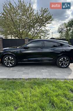 Позашляховик / Кросовер Ford Mustang Mach-E 2023 в 