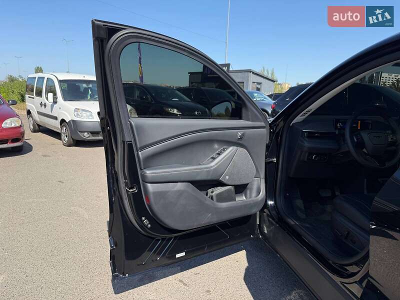 Внедорожник / Кроссовер Ford Mustang Mach-E 2024 в Кривом Роге фото 40 Внедорожник / Кроссовер Ford Mustang Mach-E 2024 в Кривом Роге