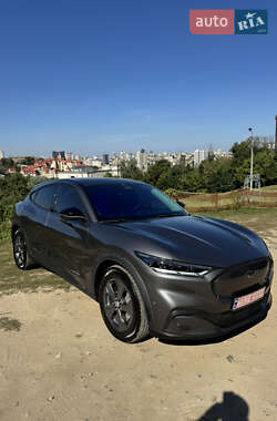 Позашляховик / Кросовер Ford Mustang Mach-E 2023 в 