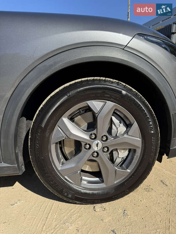 Позашляховик / Кросовер Ford Mustang Mach-E 2023 в Києві