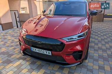 Позашляховик / Кросовер Ford Mustang Mach-E 2021 в 
