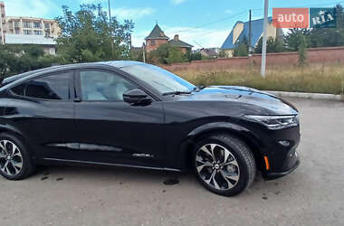 Позашляховик / Кросовер Ford Mustang Mach-E 2023 в 