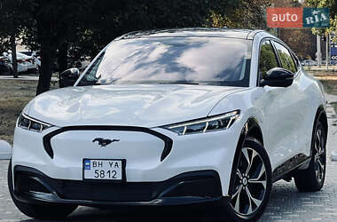 Внедорожник / Кроссовер Ford Mustang Mach-E 2021 в 