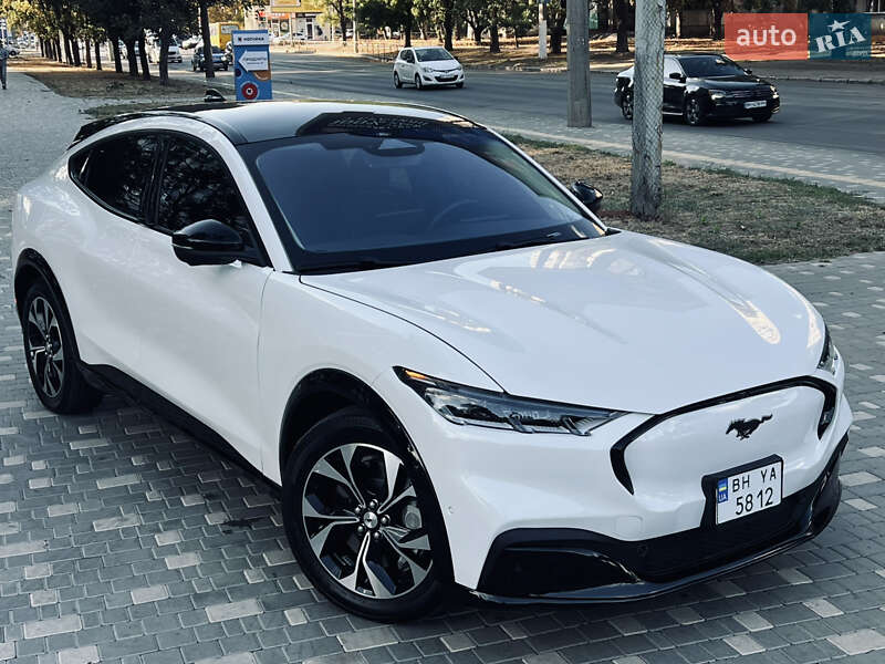 Позашляховик / Кросовер Ford Mustang Mach-E 2021 в Одесі