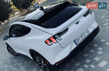 Внедорожник / Кроссовер Ford Mustang Mach-E 2021 в 