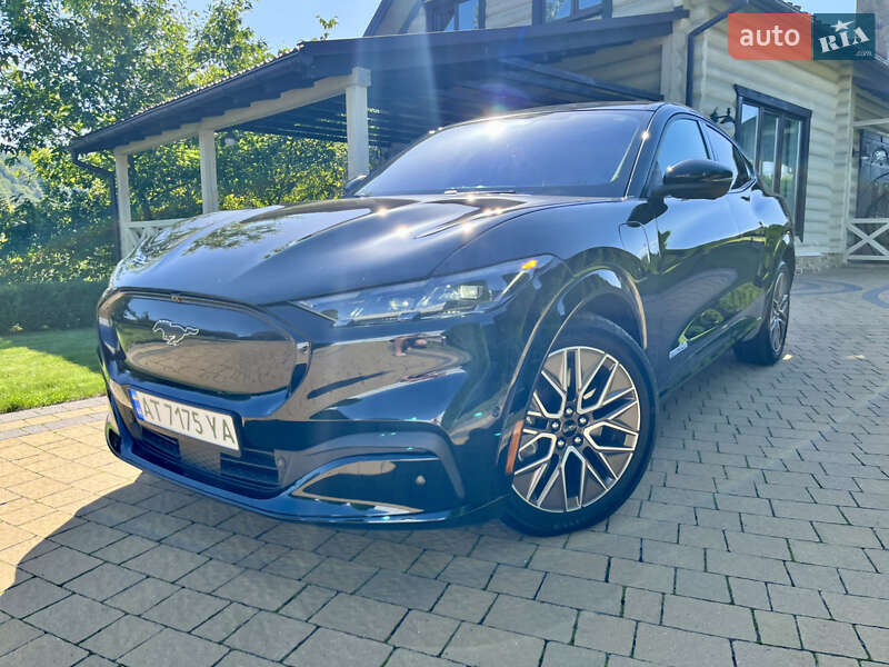 Позашляховик / Кросовер Ford Mustang Mach-E 2024 в 