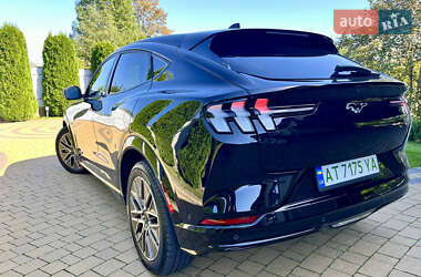 Позашляховик / Кросовер Ford Mustang Mach-E 2024 в 