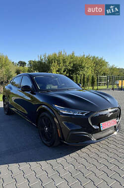 Позашляховик / Кросовер Ford Mustang Mach-E 2021 в 