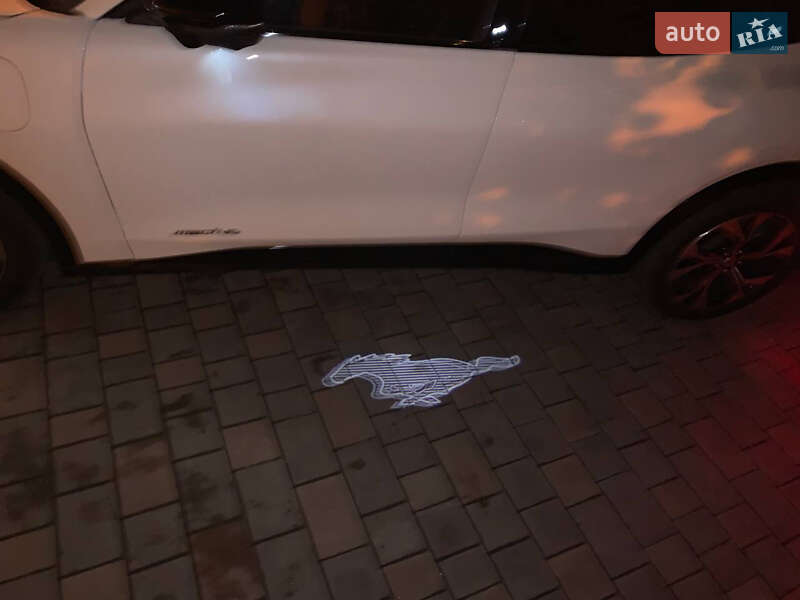 Позашляховик / Кросовер Ford Mustang Mach-E 2022 в Кривому Розі фото 16 Позашляховик / Кросовер Ford Mustang Mach-E 2022 в Кривому Розі