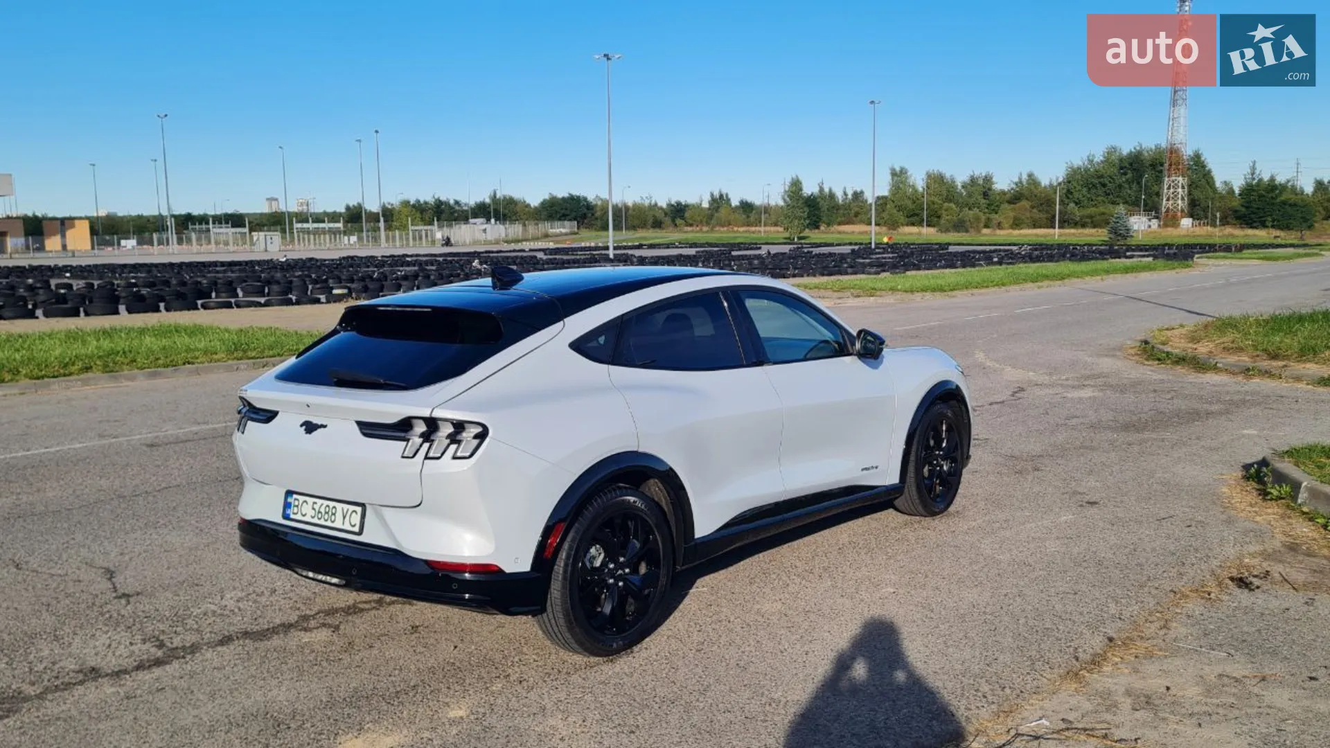 2023 Ford Mustang Mach-E - мініатюра 11