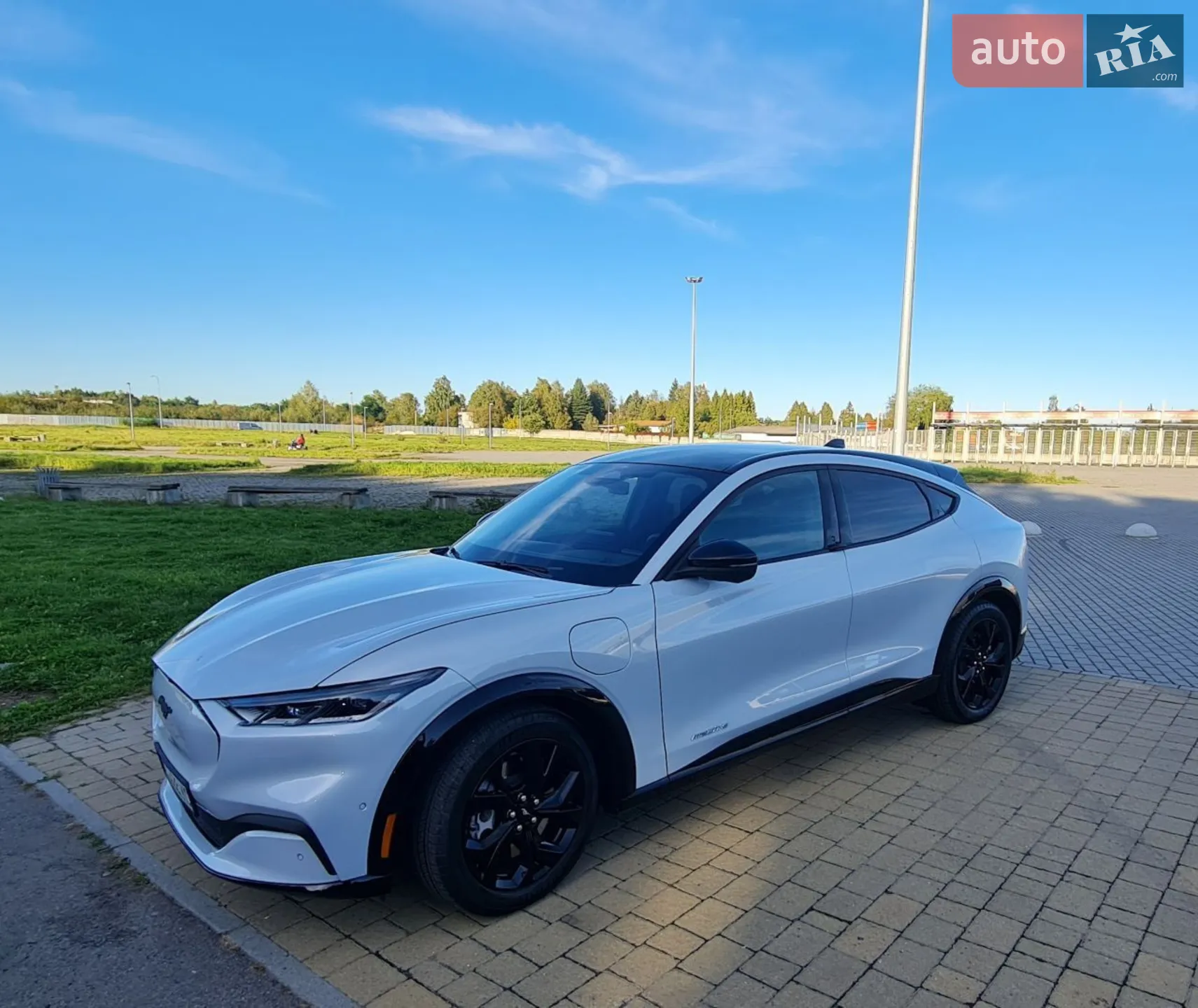 2023 Ford Mustang Mach-E - мініатюра 32