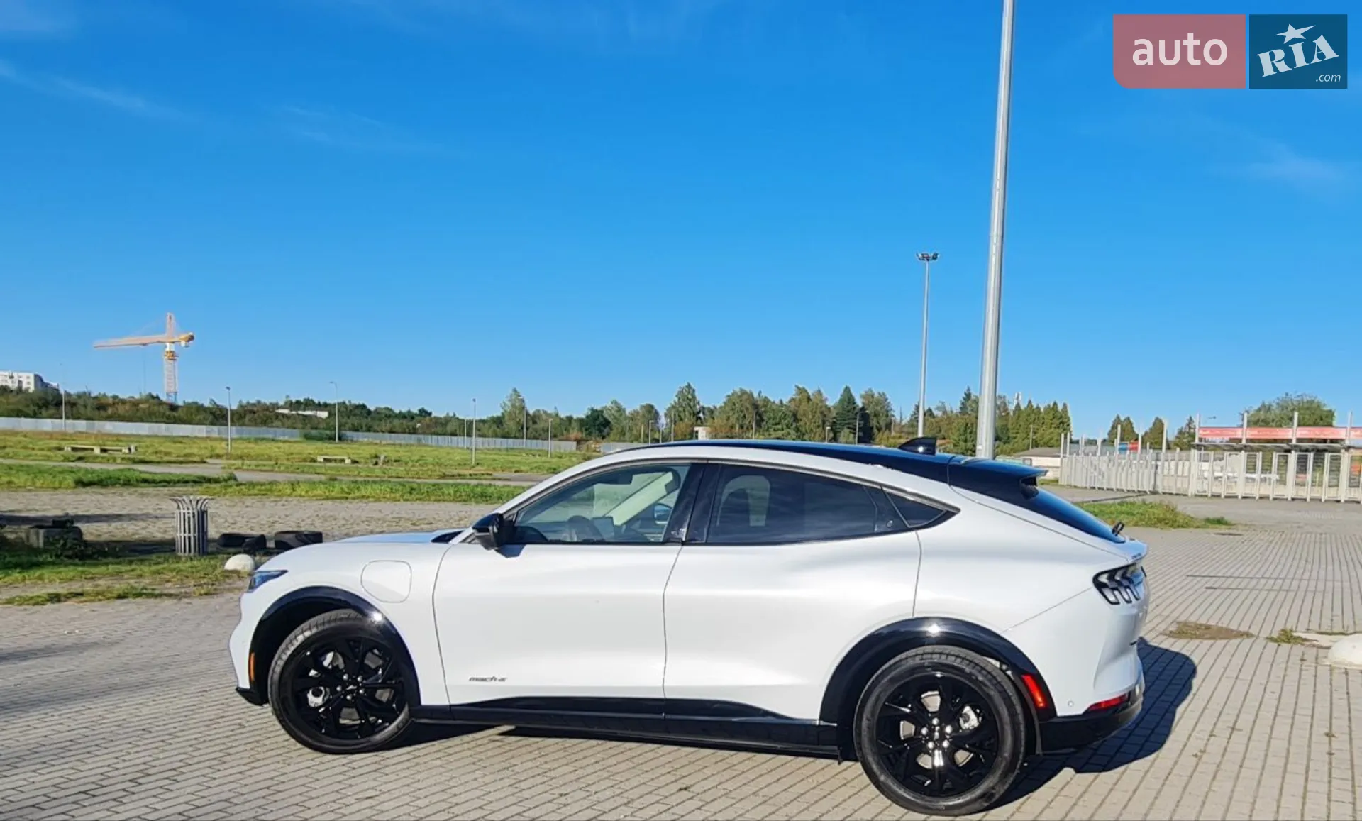 2023 Ford Mustang Mach-E - мініатюра 34