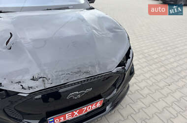 Позашляховик / Кросовер Ford Mustang Mach-E 2023 в 