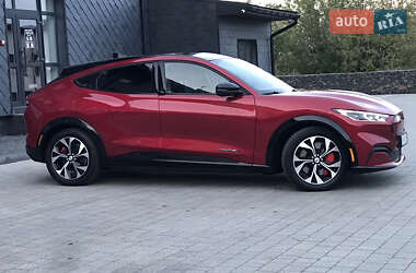 Позашляховик / Кросовер Ford Mustang Mach-E 2021 в 