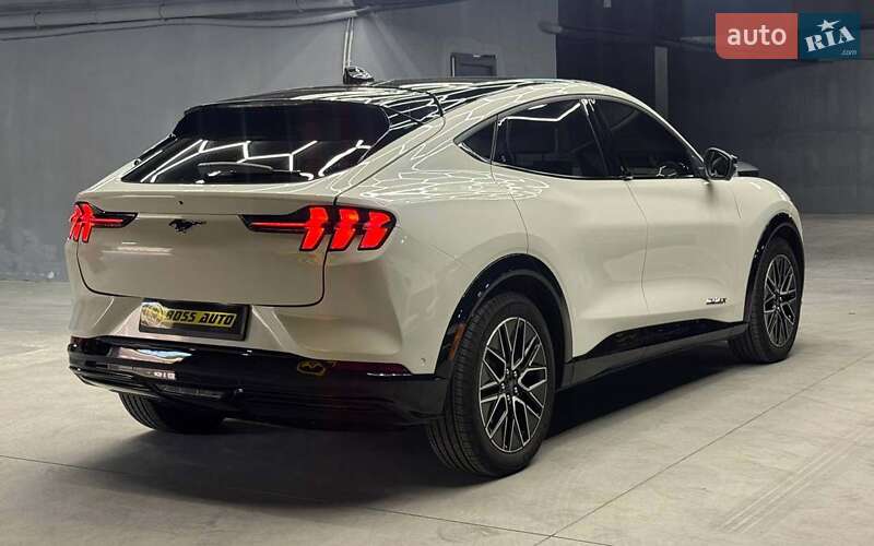 Позашляховик / Кросовер Ford Mustang Mach-E 2024 в Чернівцях