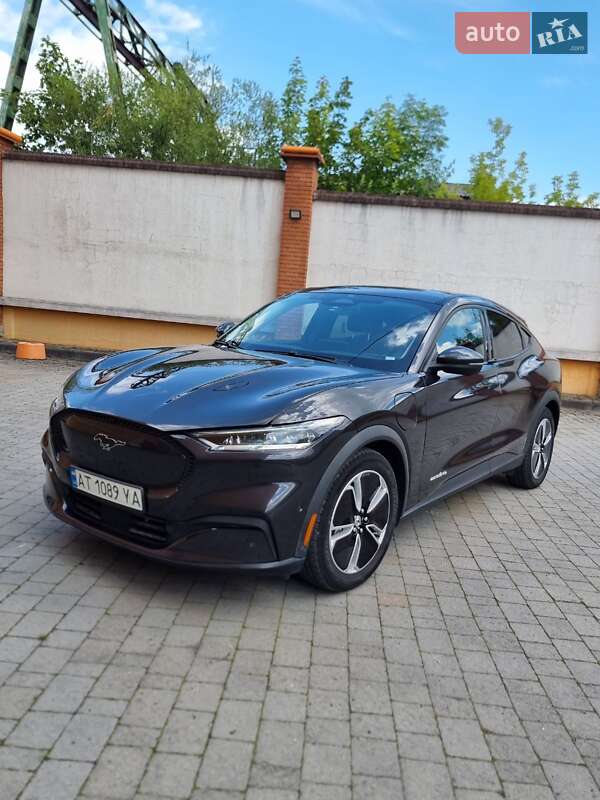 Позашляховик / Кросовер Ford Mustang Mach-E 2022 в 