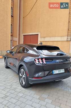 Позашляховик / Кросовер Ford Mustang Mach-E 2022 в 